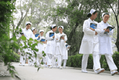 重庆卫校为什么这么受学生与家长的青睐