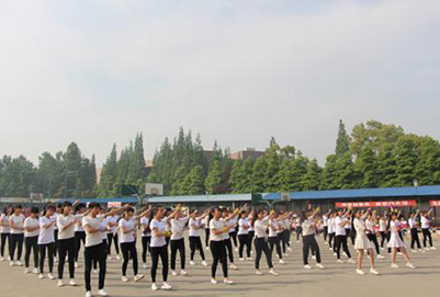 成都职业学校对于学生要求高不高