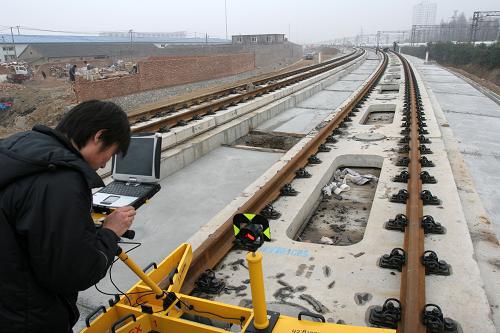 贵阳市高铁乘务学校铁路施工与养护专业招生