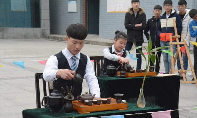 平昌通用职业技术学校茶艺展示