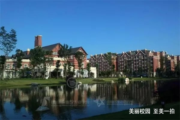 金堂西南航空学院美丽校园