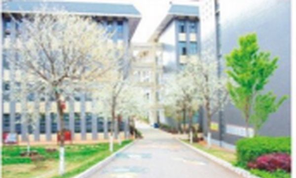 云南城市建设职业学院校园一隅