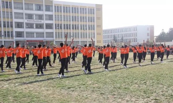 祥云开放学院两操展演