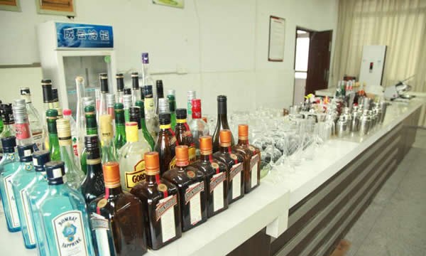 重庆市工艺美术学校调酒与咖啡实训室