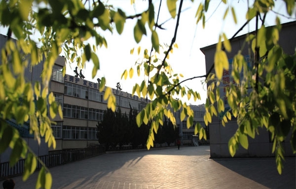 贵州盘江技校(贵州盘江投资控股集团有限公司技工学校)校园一角