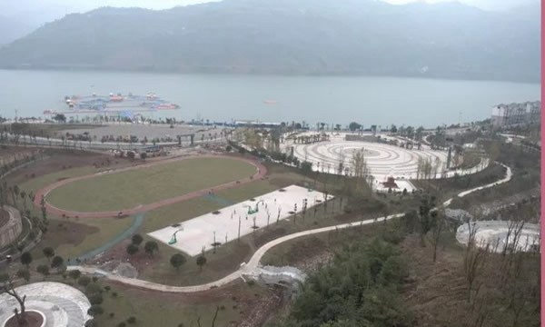 绥江县职业高级中学风景