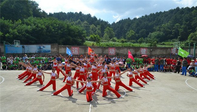 贵州铁路技师学院(贵阳铁路工程学校、贵阳铁路高级技工学校)健美操比赛