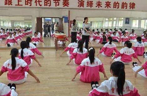 成都女生幼师专业前景好不好